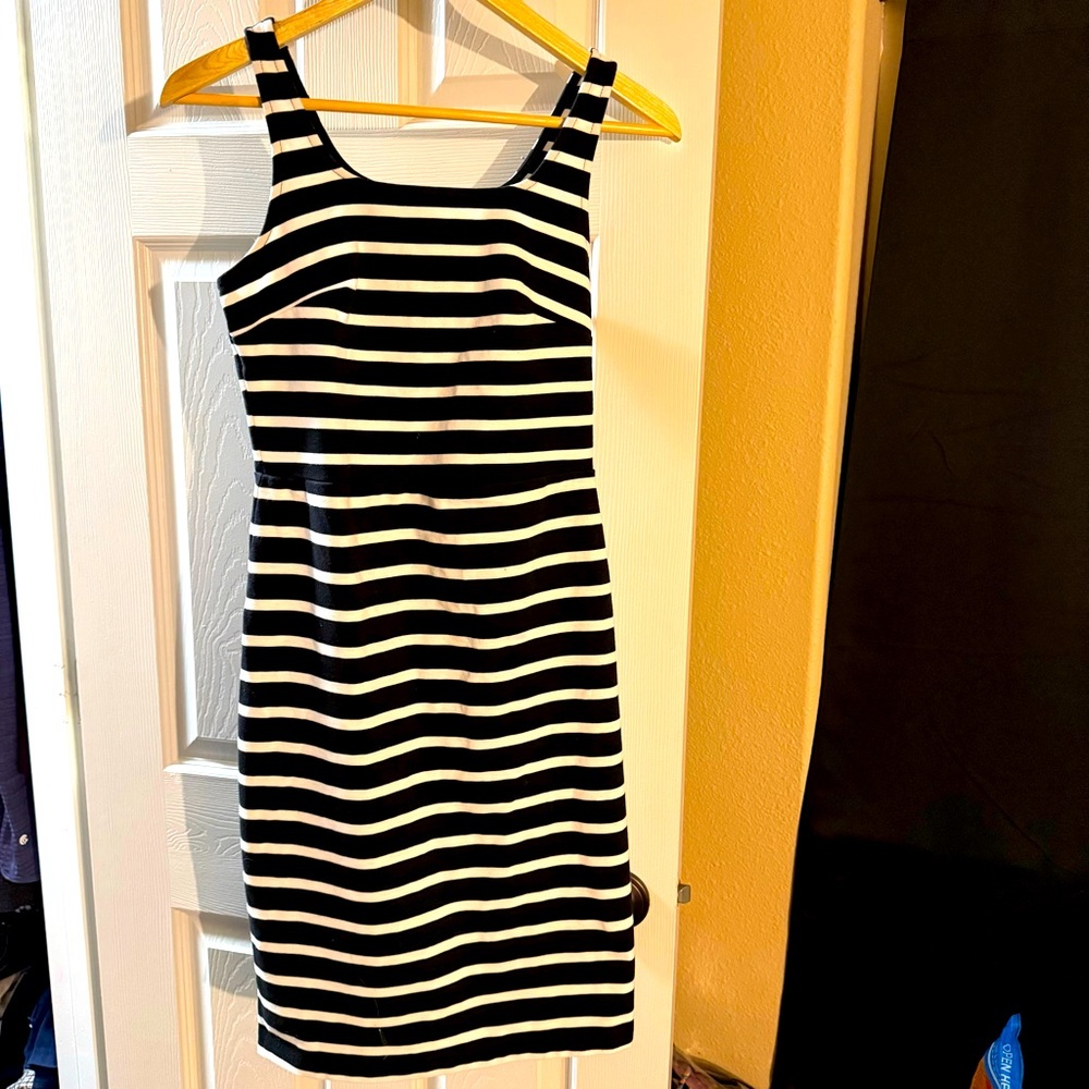 87. Old Navy Dress size S